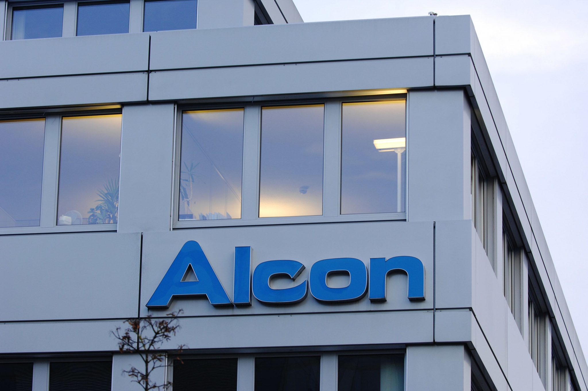 Alcon (Novartis Division) Plans to Develop SMART Suite Equipment for Improved Cataract Surgery